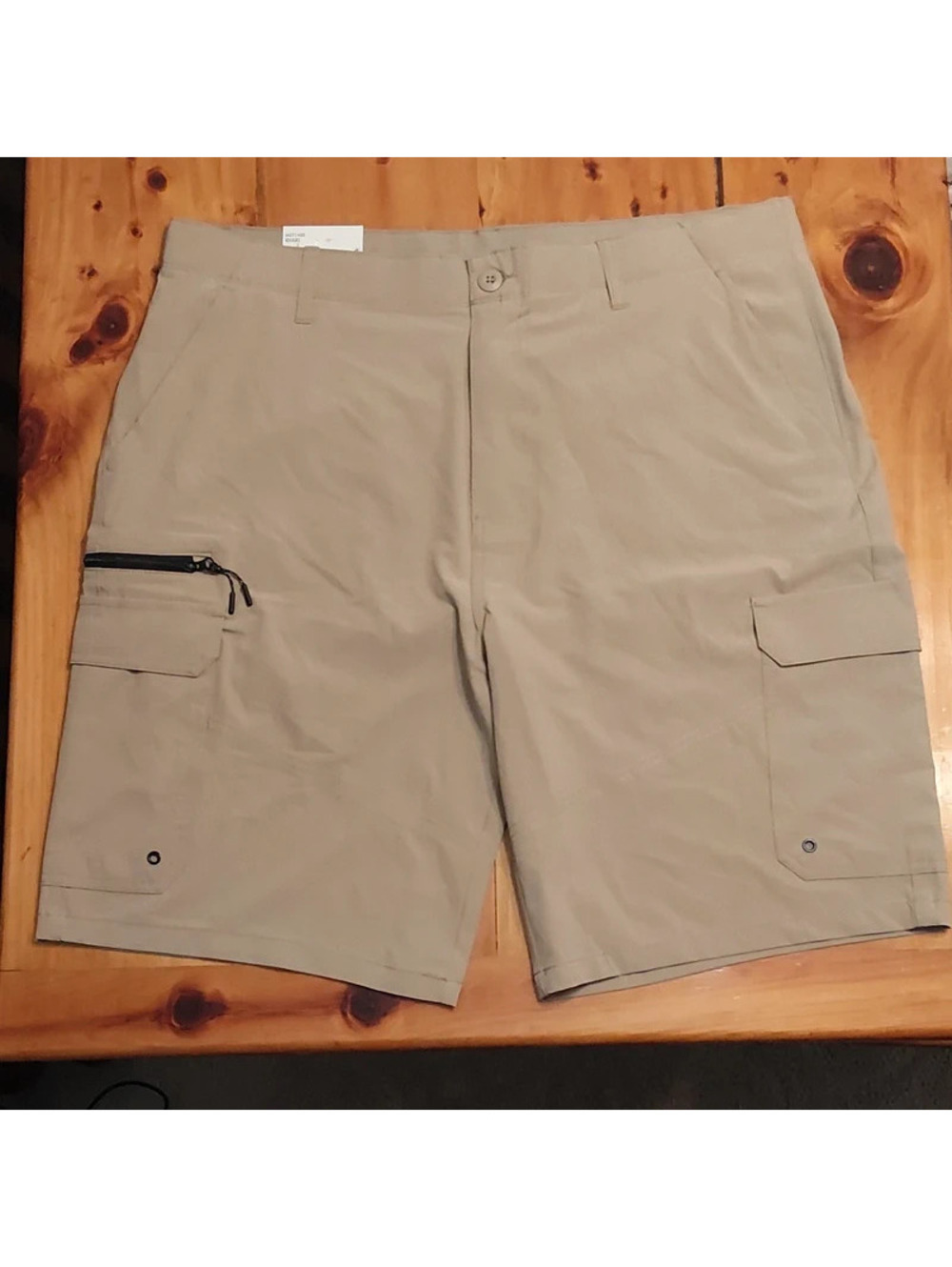 Iron Co. Men's Khaki Stretch Hybrid Cargo Shorts Pockets 10 1/2" Inseam
